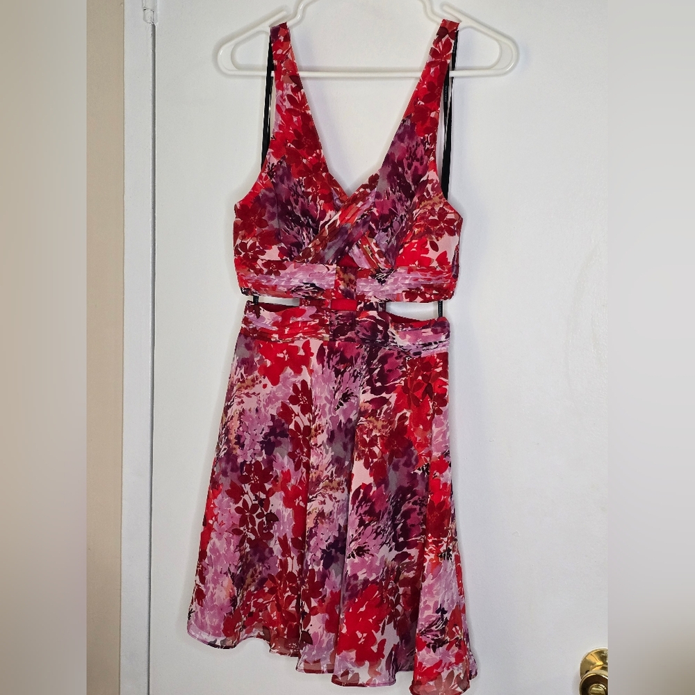 *SOLD***Marciano Floral Sundress - Picture 4 of 7